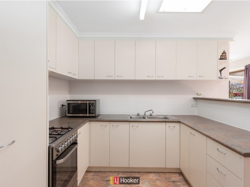 9 Finey Close, Dunlop ACT 2615