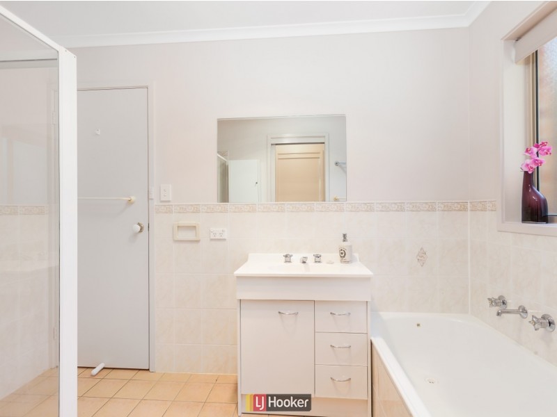 9 Finey Close, Dunlop ACT 2615