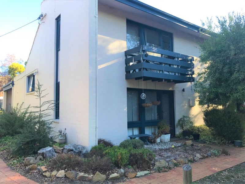 64A Templeton Street, Cook ACT 2614