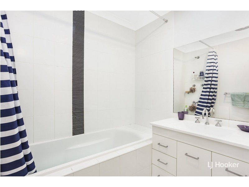 70 Jeff Snell Crescent, Dunlop ACT 2615