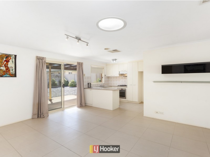 32 Marchant Circuit, Dunlop ACT 2615