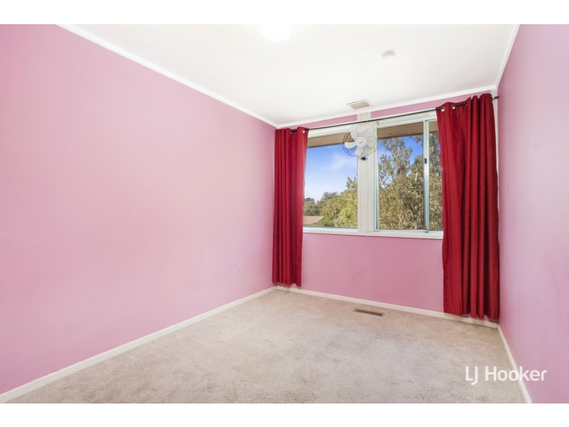 110 Osburn Drive, Macgregor ACT 2615
