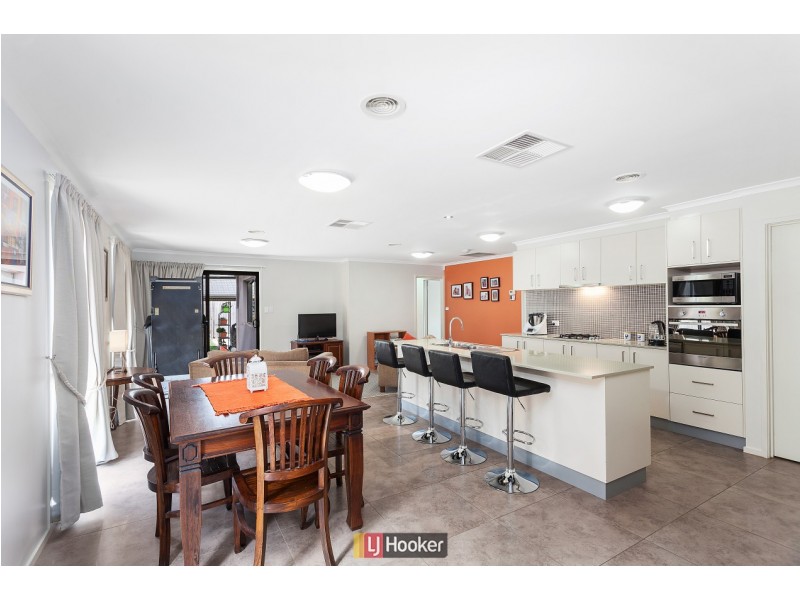 42 Louisa Briggs Circuit, Bonner ACT 2914