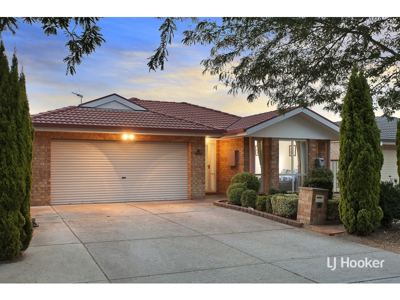 8 Akubra Place, Dunlop ACT 2615