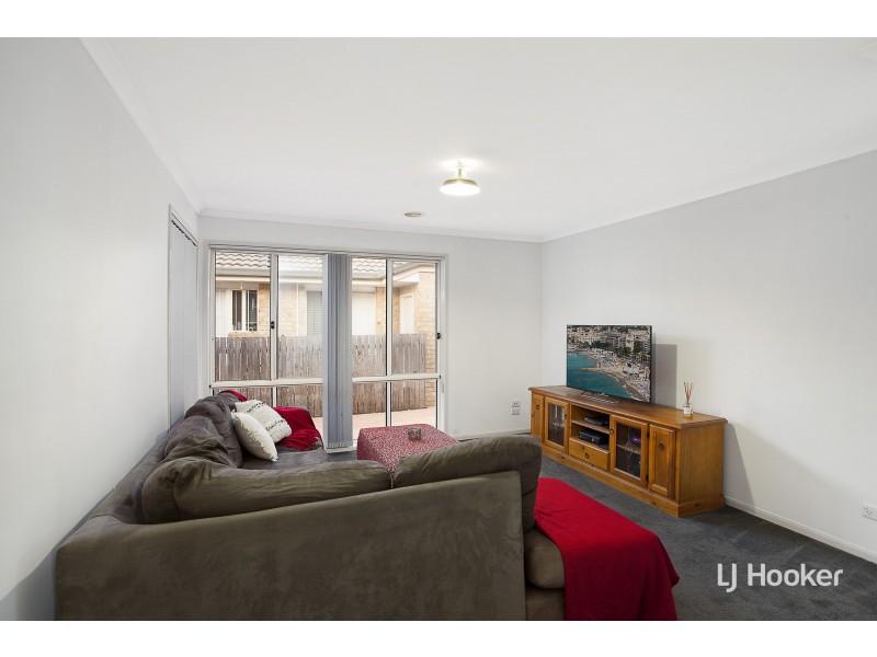 8 Akubra Place, Dunlop ACT 2615