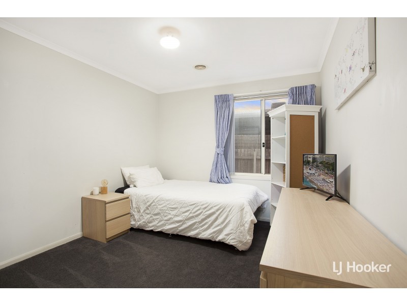 8 Akubra Place, Dunlop ACT 2615