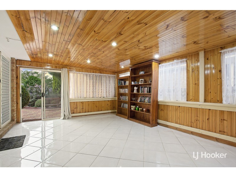 8 Akubra Place, Dunlop ACT 2615