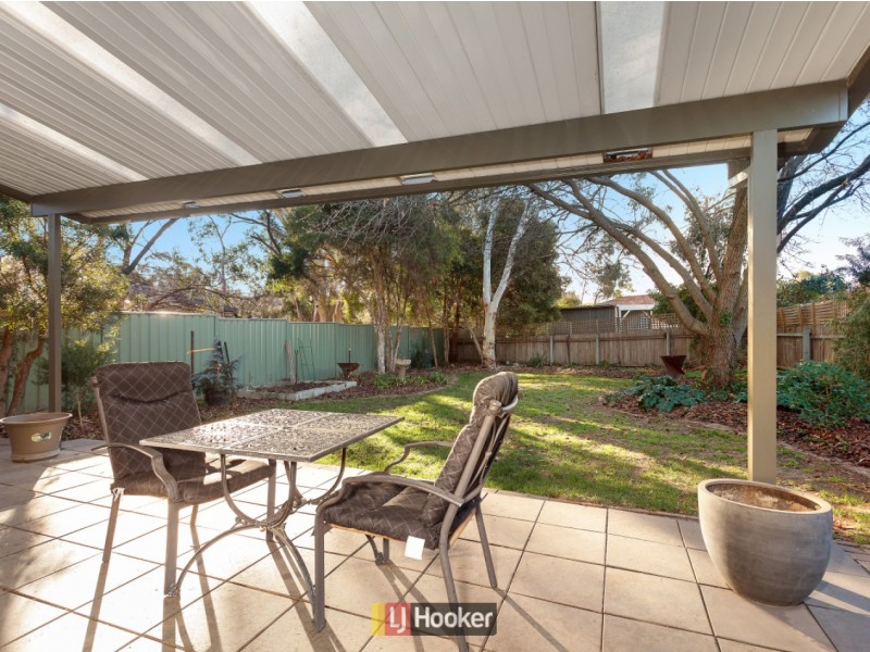 16 De Gillian Place, Macquarie ACT 2614