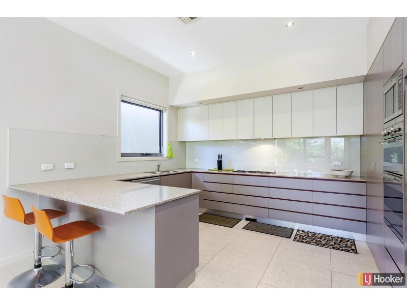 12 Beveridge Crescent, Forde ACT 2914