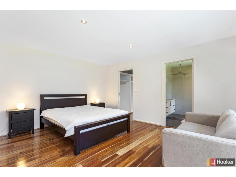 12 Beveridge Crescent, Forde ACT 2914