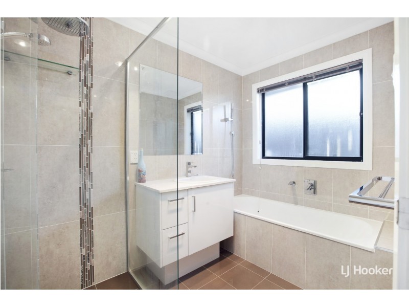 51 Carman Loop, Macgregor ACT 2615