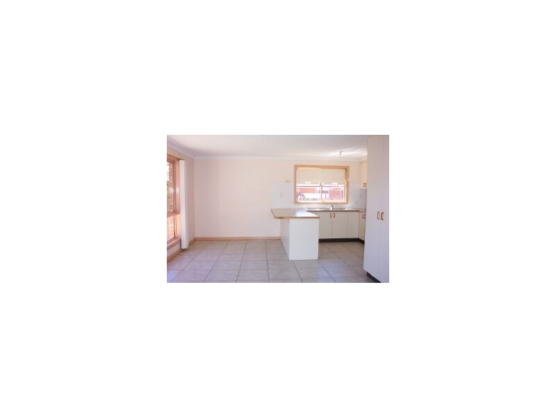27 Murrung Crescent, Ngunnawal ACT 2913