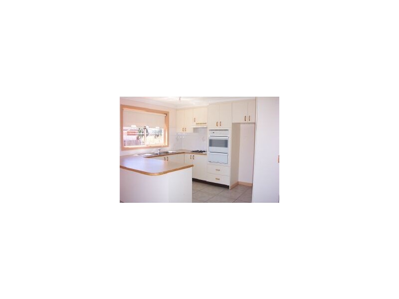 27 Murrung Crescent, Ngunnawal ACT 2913