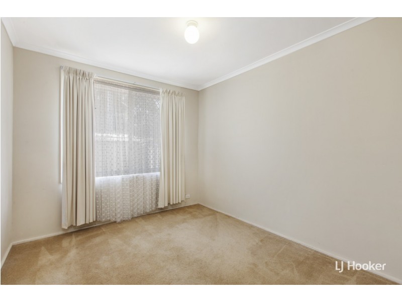 16 Paterick Place, Holt ACT 2615