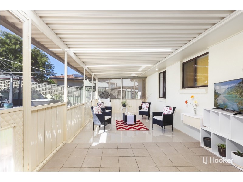 16 Draper Crescent, Higgins ACT 2615