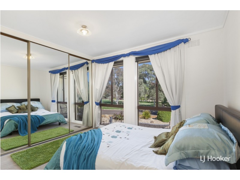 16 Draper Crescent, Higgins ACT 2615