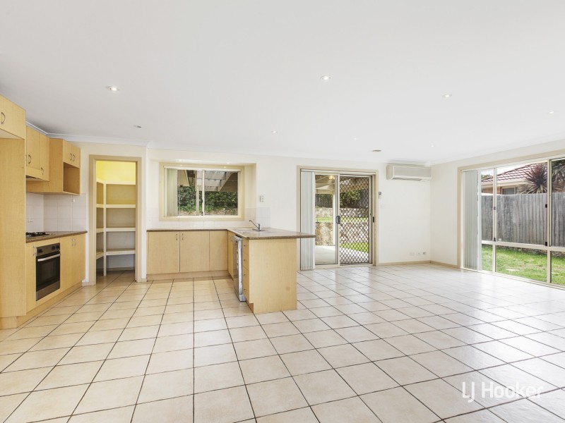 8 Elischer Street, Dunlop ACT 2615