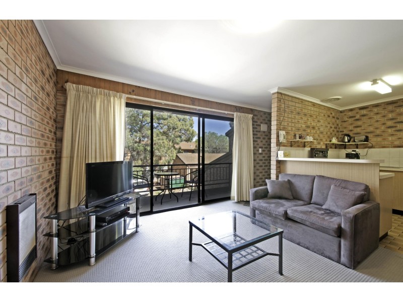 12/31 Moulden Court, Belconnen ACT 2617