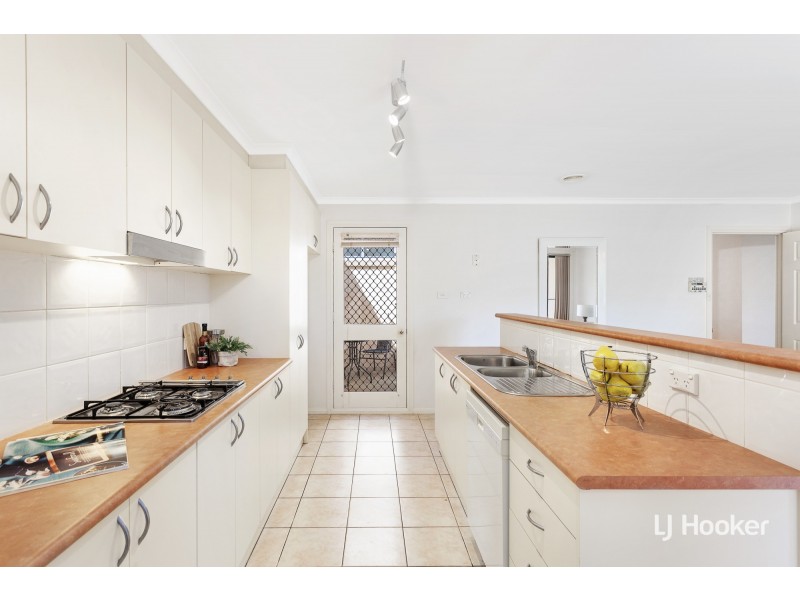 4 Lange Place, Bruce ACT 2617
