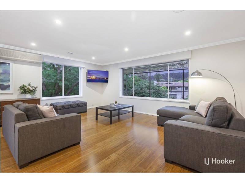11 McAlpine Place, Farrer ACT 2607