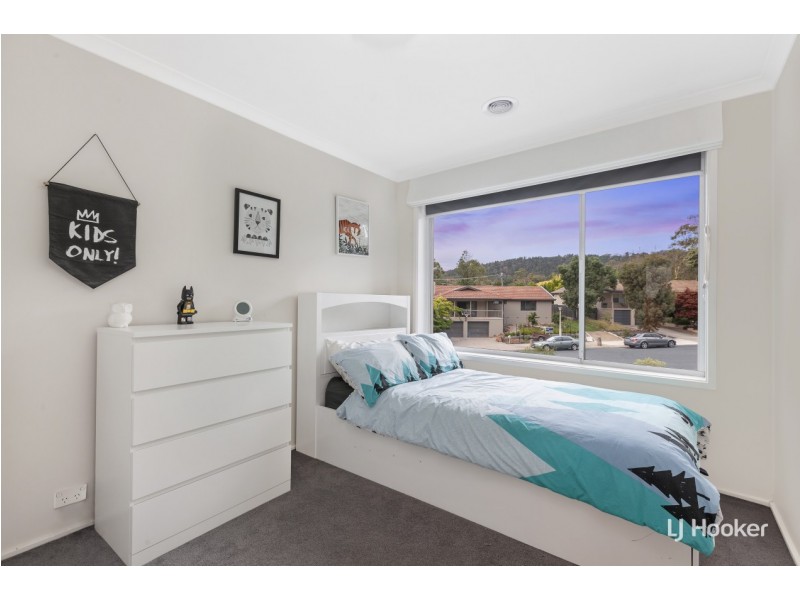 11 McAlpine Place, Farrer ACT 2607