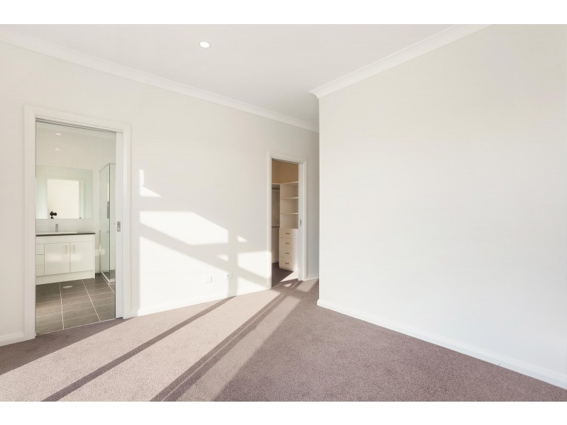 3/11 Sellbach Street, Weston ACT 2611