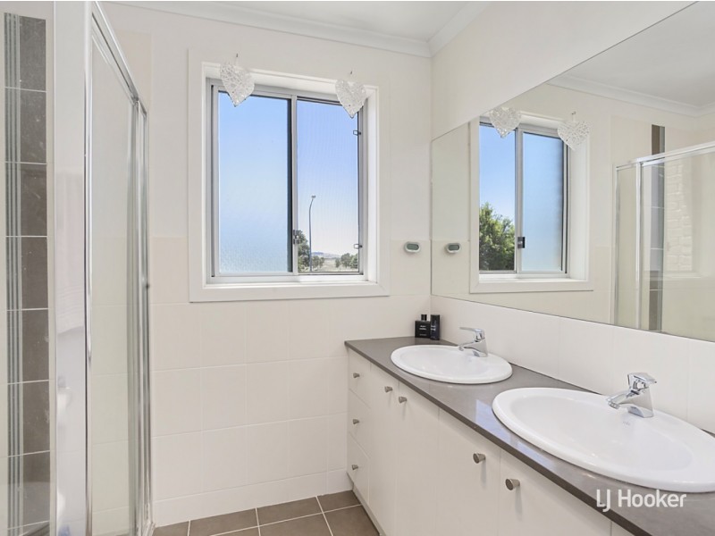 12 Siroset Close, Dunlop ACT 2615