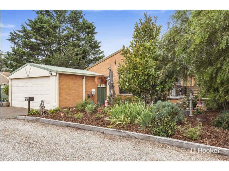 8 Bennie Street, Macgregor ACT 2615