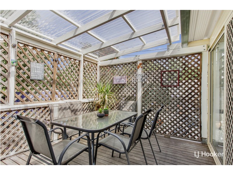 8 Bennie Street, Macgregor ACT 2615