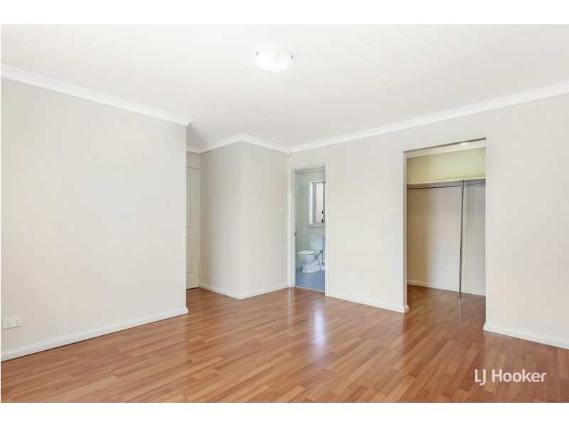 19 Mary Hall Circuit, Dunlop ACT 2615