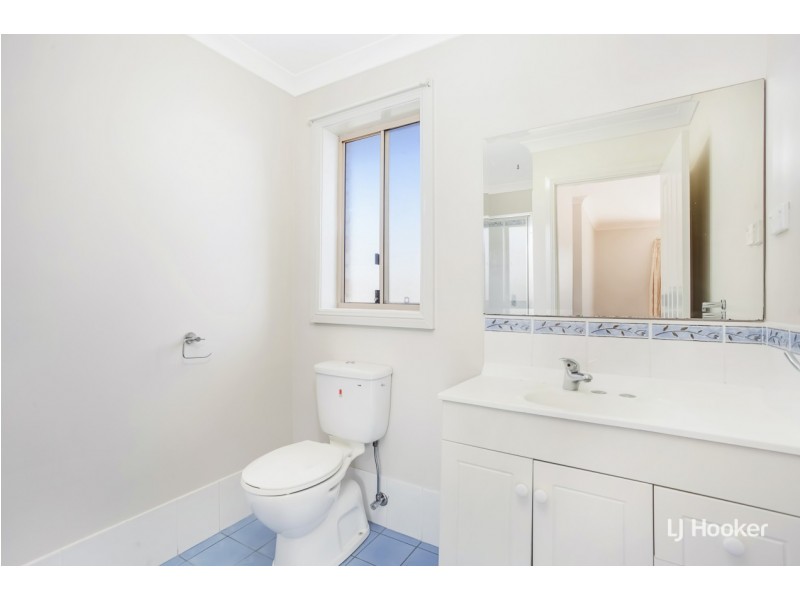 19 Mary Hall Circuit, Dunlop ACT 2615