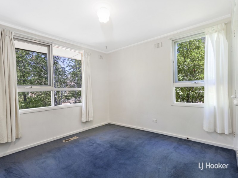 4 Scoble Place, Mawson ACT 2607