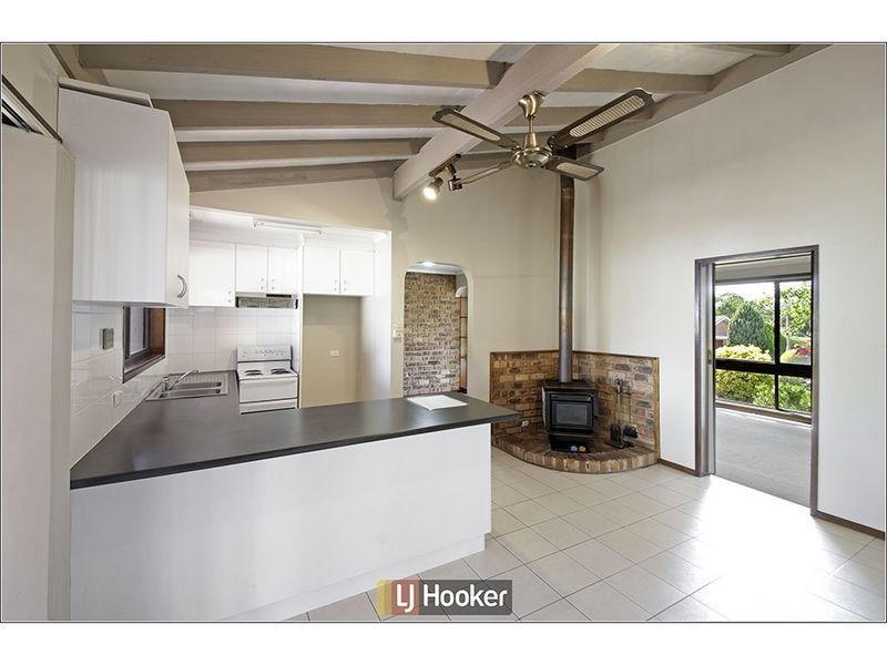 6 Lumholtz Place, Florey ACT 2615