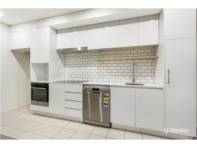 1113/120 Eastern Valley Way, Belconnen ACT 2617