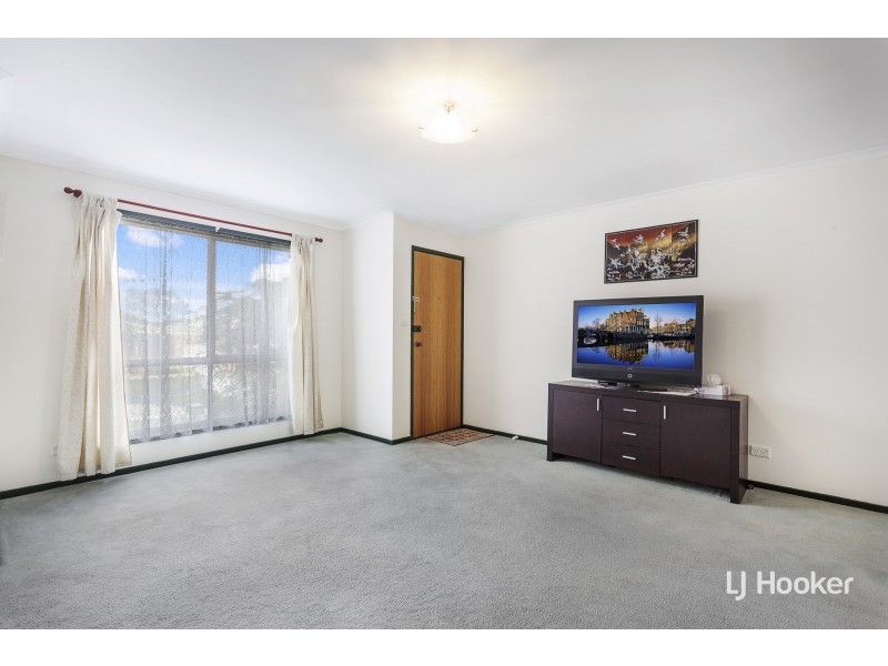 6 Clara Close, Amaroo ACT 2914