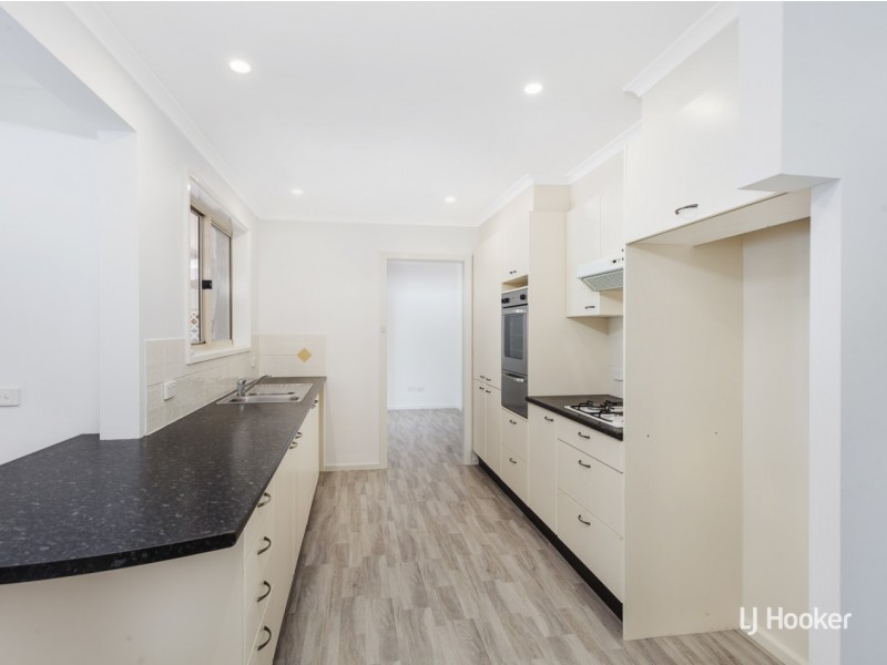 99 Beaurepaire Crescent, Holt ACT 2615