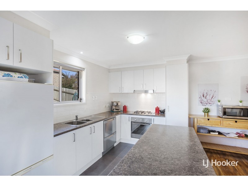 38 Clyde Finlay Street, Macgregor ACT 2615