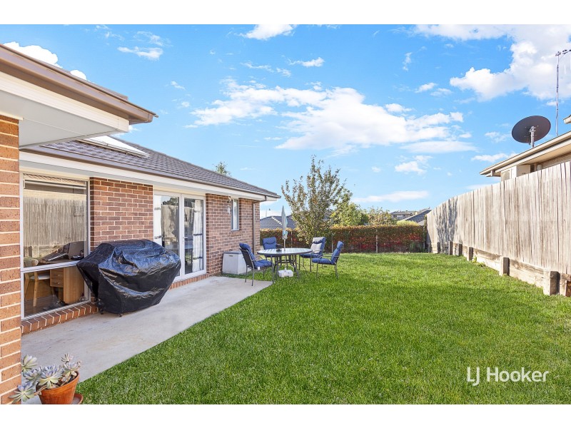 38 Clyde Finlay Street, Macgregor ACT 2615