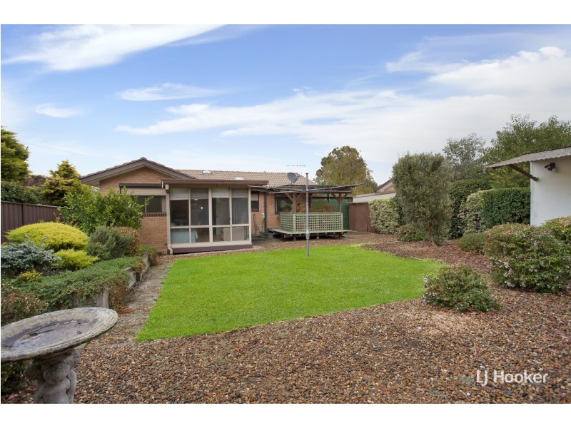 2 Napper Place, Charnwood ACT 2615