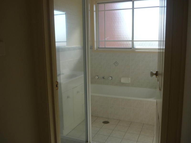 12 Lanley Square, Ngunnawal ACT 2913