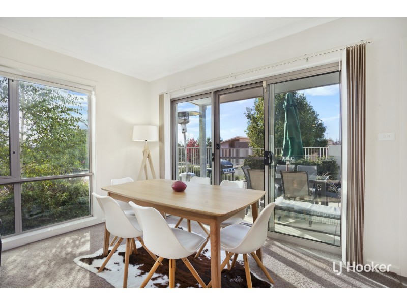 15/20 Clare Burton Crescent, Franklin ACT 2913