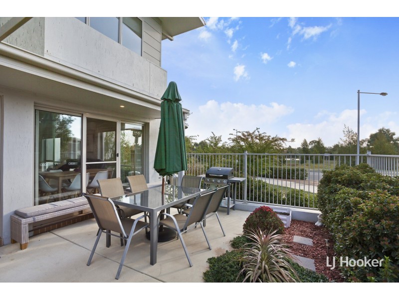 15/20 Clare Burton Crescent, Franklin ACT 2913