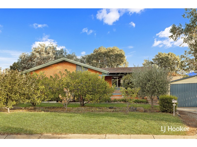 11 Graham Street, Macgregor ACT 2615