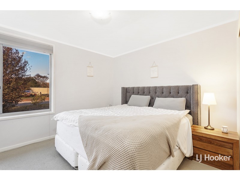 11 Graham Street, Macgregor ACT 2615