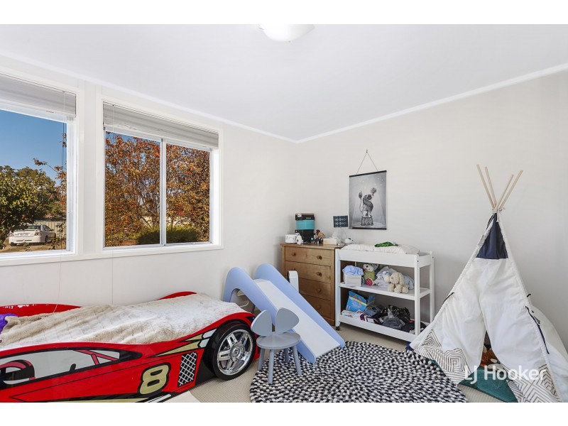11 Graham Street, Macgregor ACT 2615