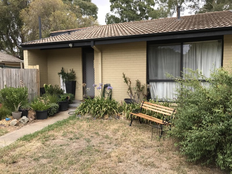 4 Packham Place, Charnwood ACT 2615