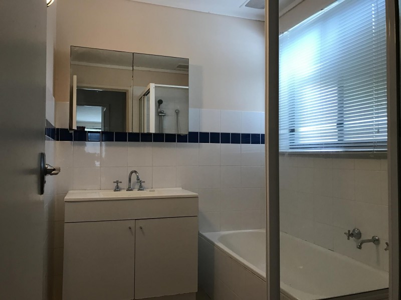 4 Packham Place, Charnwood ACT 2615