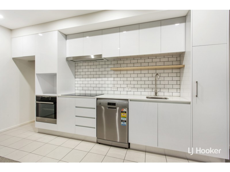 1113/120 Eastern Valley Way, Belconnen ACT 2617