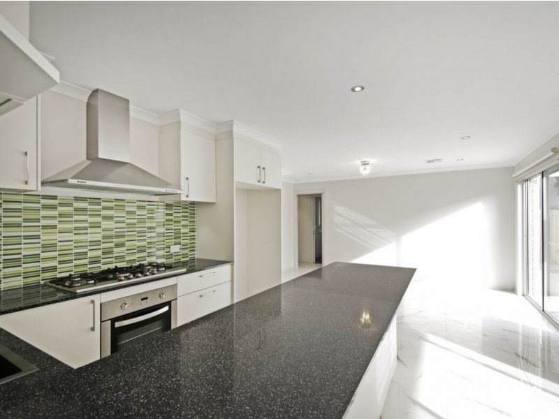 4 Stowport Avenue, Crace ACT 2911