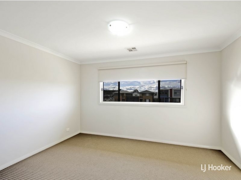 4 Stowport Avenue, Crace ACT 2911